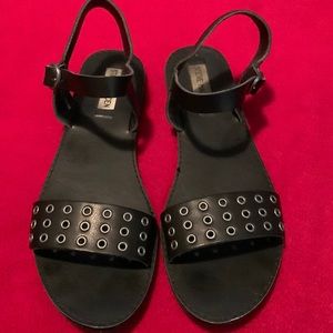 Black Rayden Steve Madden sandal